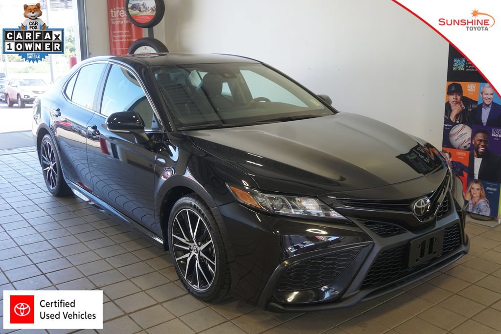 Used 2024 Toyota Camry SE