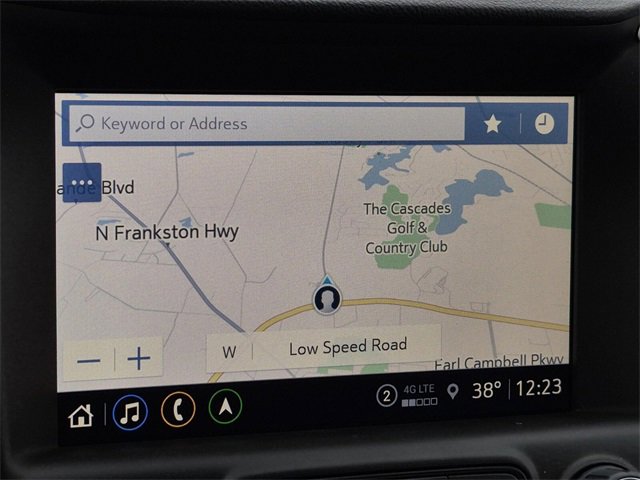 Used 2024 GMC Terrain SLE w/ Driver Convenience Package image 34