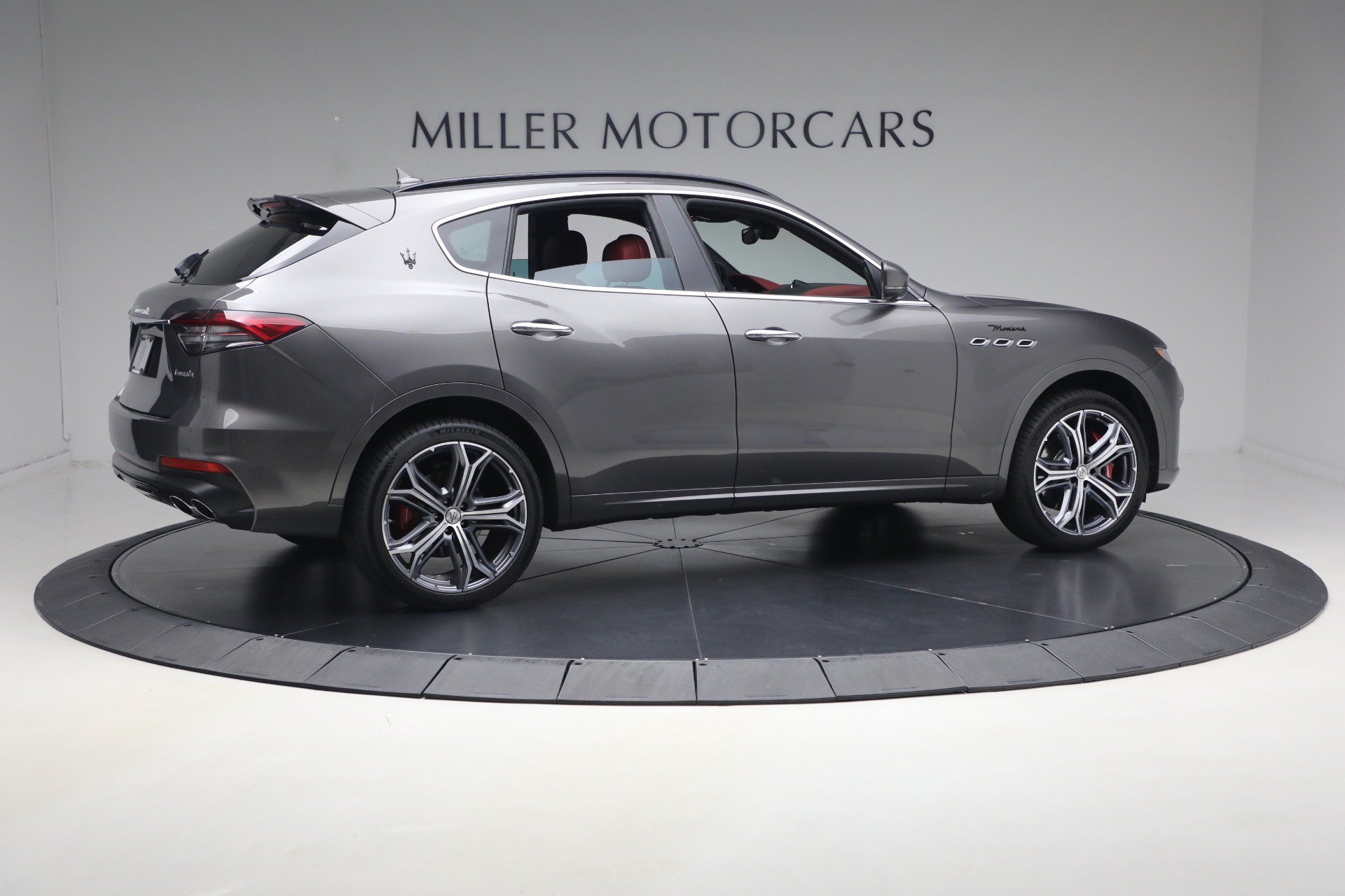 Certified 2023 Maserati Levante Modena AWD/4WD image 8