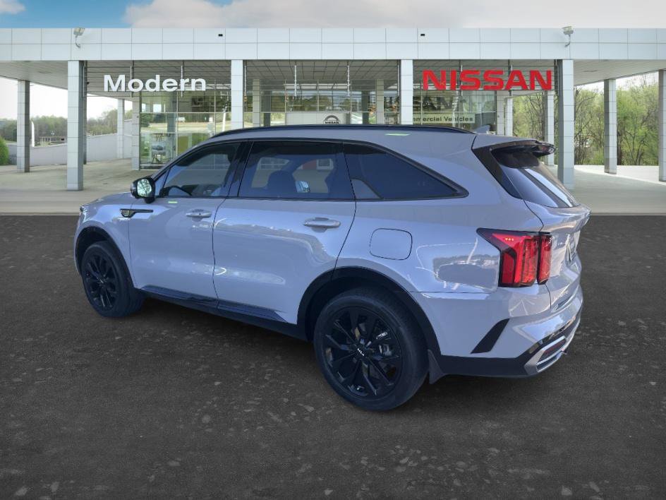 Used 2023 Kia Sorento SX AWD/4WD image 3