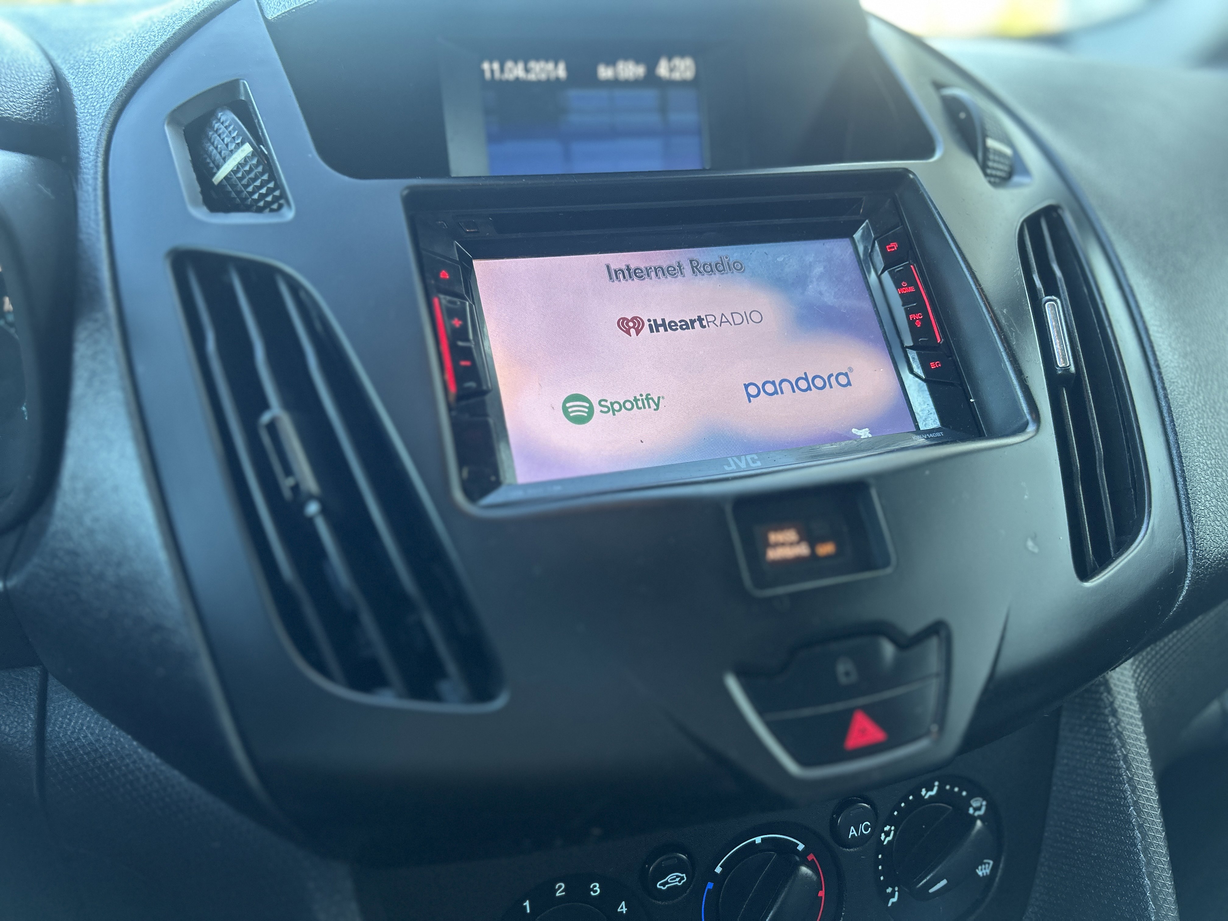 Used 2015 Ford Transit Connect XL FWD image 13