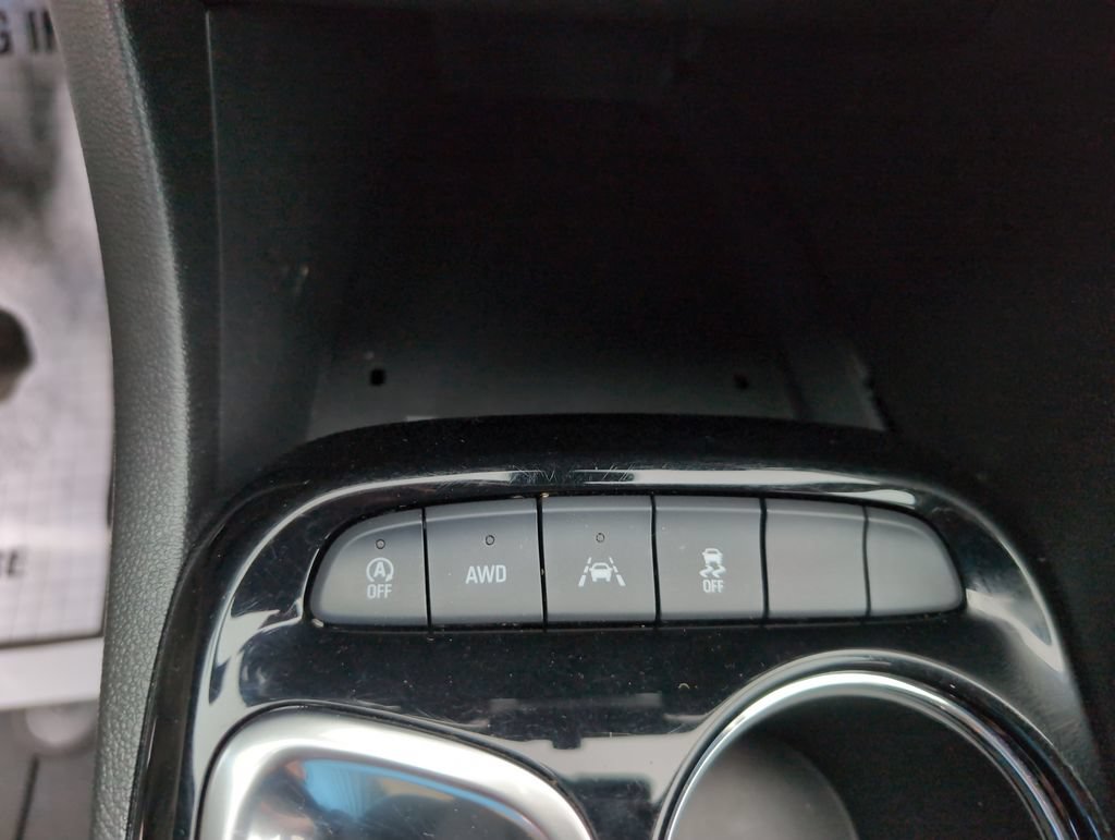Used 2022 Buick Encore GX Preferred w/ Cold Weather Comfort Package AWD/4WD image 21