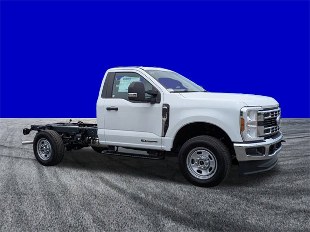 New 2026 Ford F350 XL w/ XL Chrome Package image 2