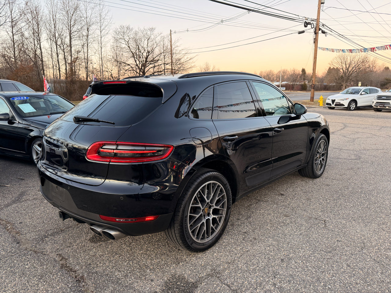 Used 2017 Porsche Macan S image 7