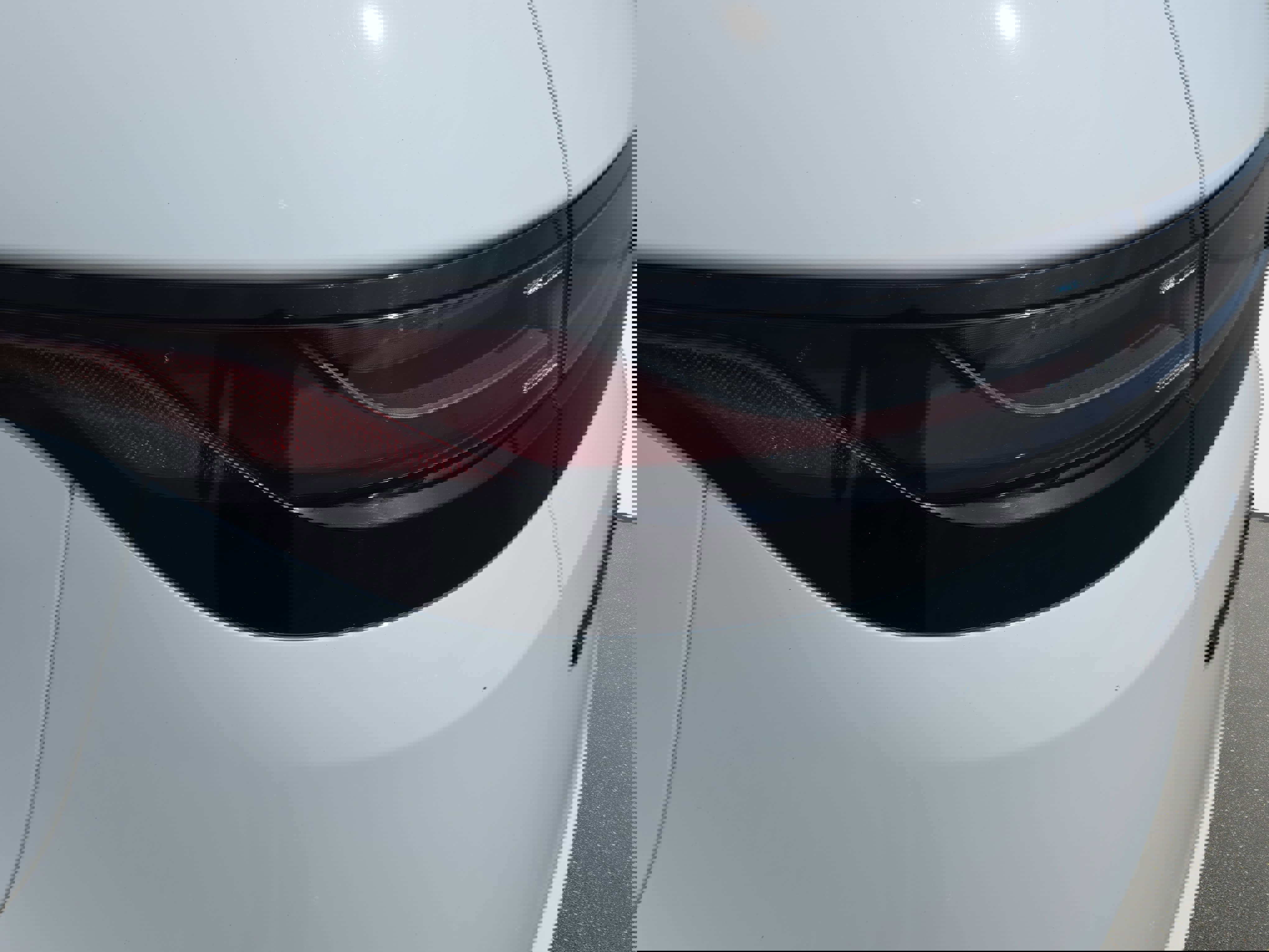 Certified 2025 Land Rover Range Rover Evoque Dynamic SE image 35