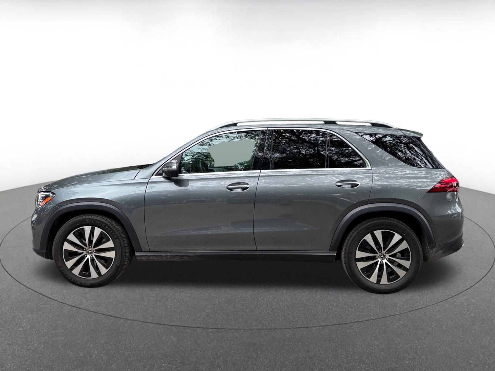 Used 2026 Mercedes-Benz GLE 350 4MATIC image 4