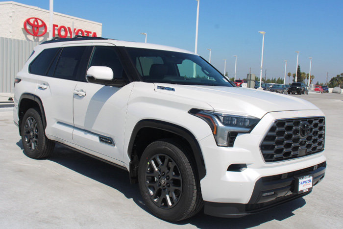 New 2026 Toyota Sequoia Platinum w/ Tow Technology Package AWD/4WD image 2