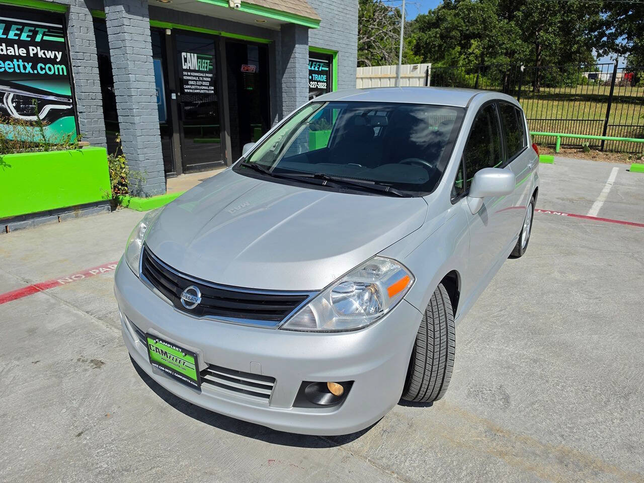 Used 2012 Nissan Versa Hatchback w/ SL Navigation Pkg FWD image 54
