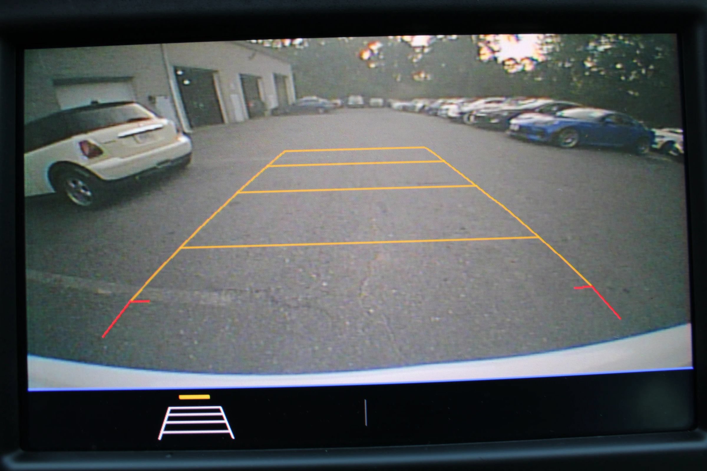 Used 2021 Chevrolet Equinox LS FWD image 12