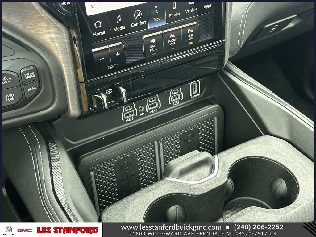 Used 2025 RAM 2500 Power Wagon AWD/4WD image 32