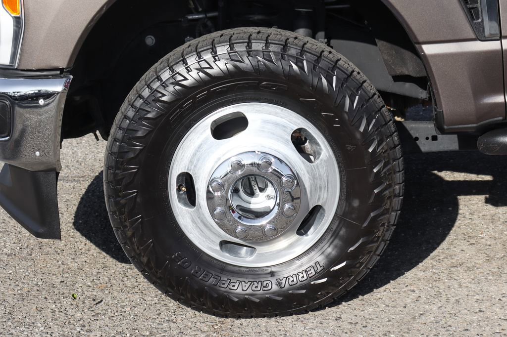 Used 2023 Ford F350 XLT w/ 360-Degree Camera Package AWD/4WD image 49