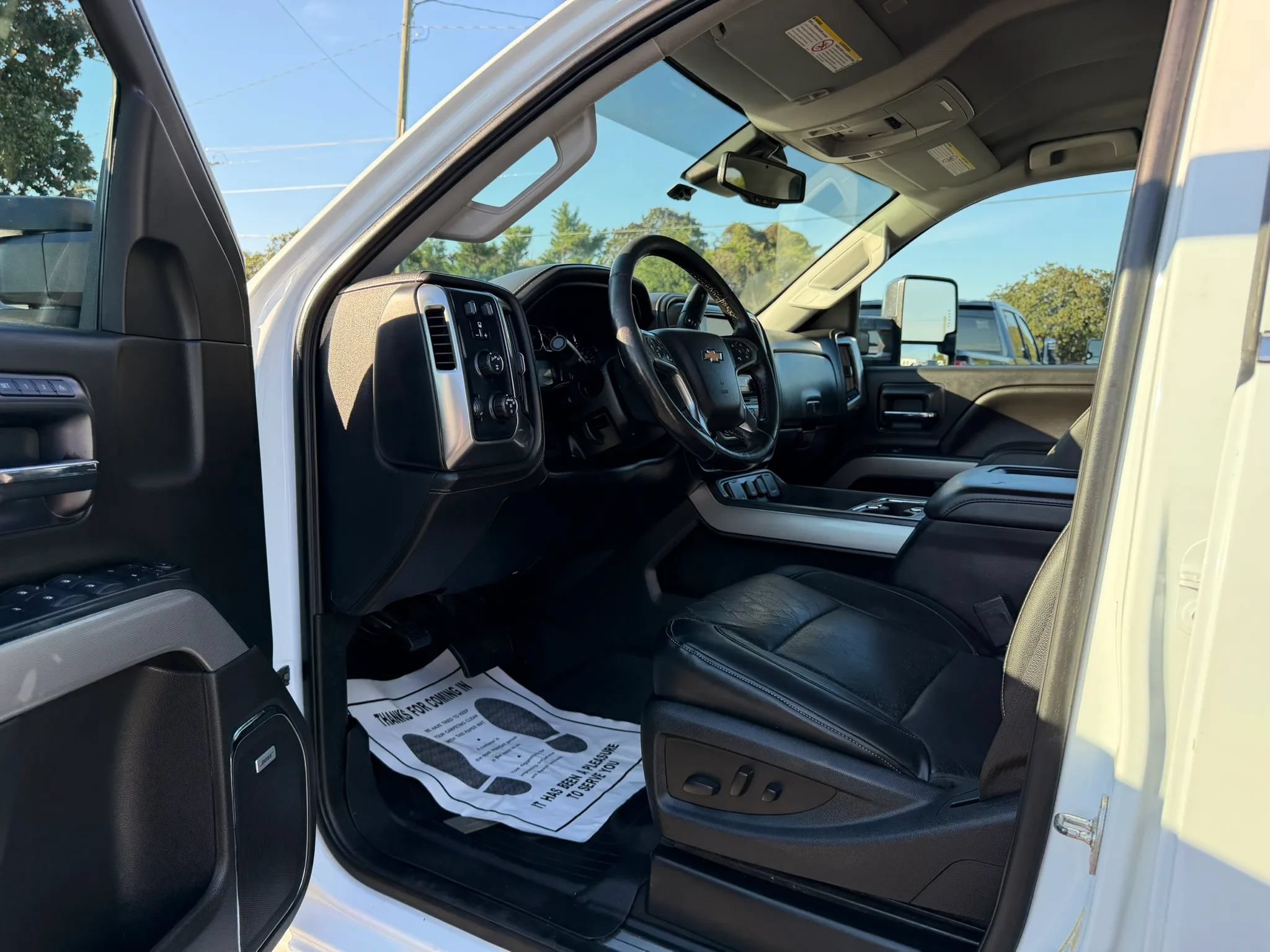 Used 2019 Chevrolet Silverado 2500 LTZ w/ Duramax Plus Package AWD/4WD image 17
