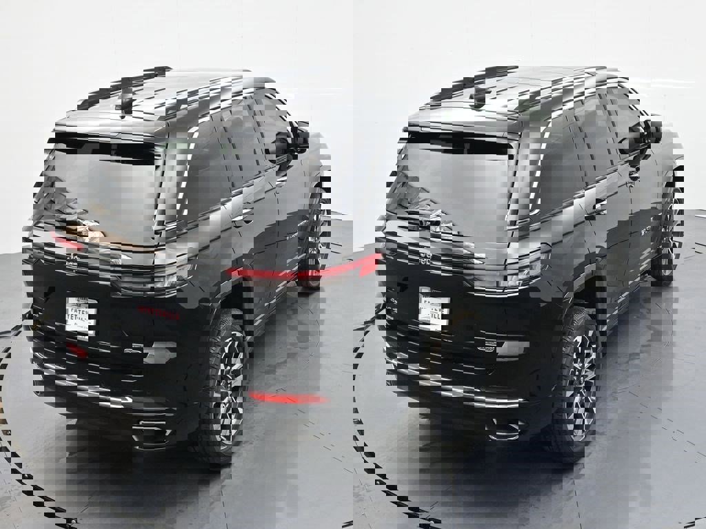 Used 2023 Jeep Grand Cherokee Overland image 23