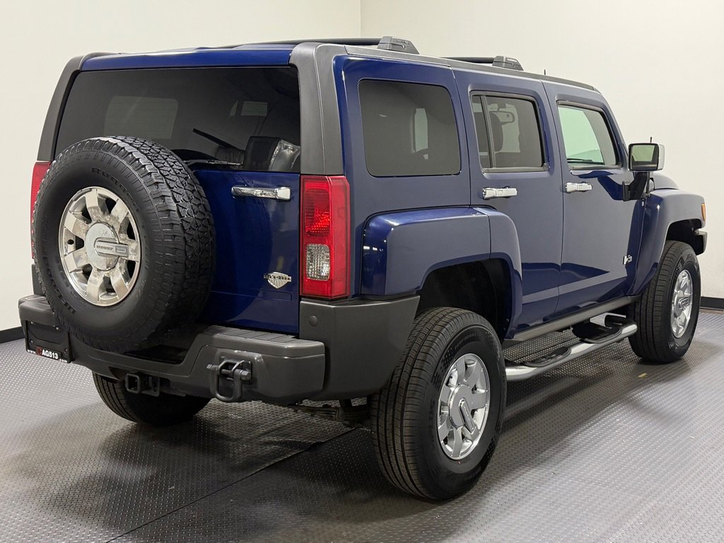 Used 2009 HUMMER H3 Alpha AWD/4WD image 5