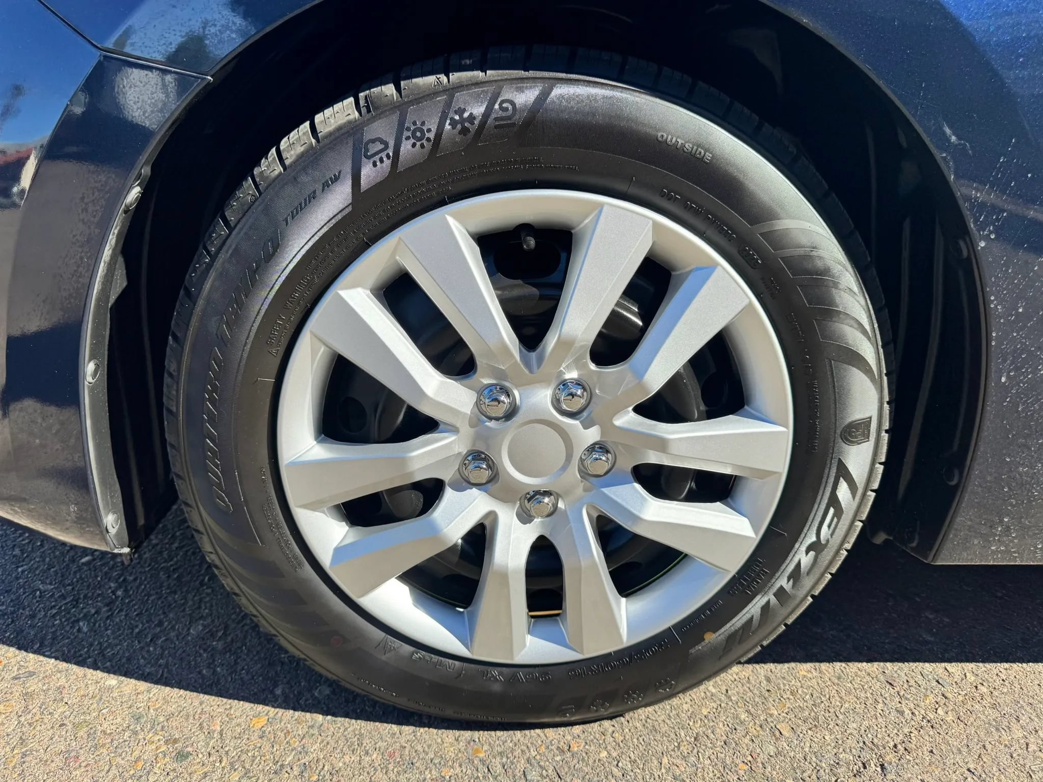 Used 2016 MAZDA MAZDA3 i Sport FWD image 17
