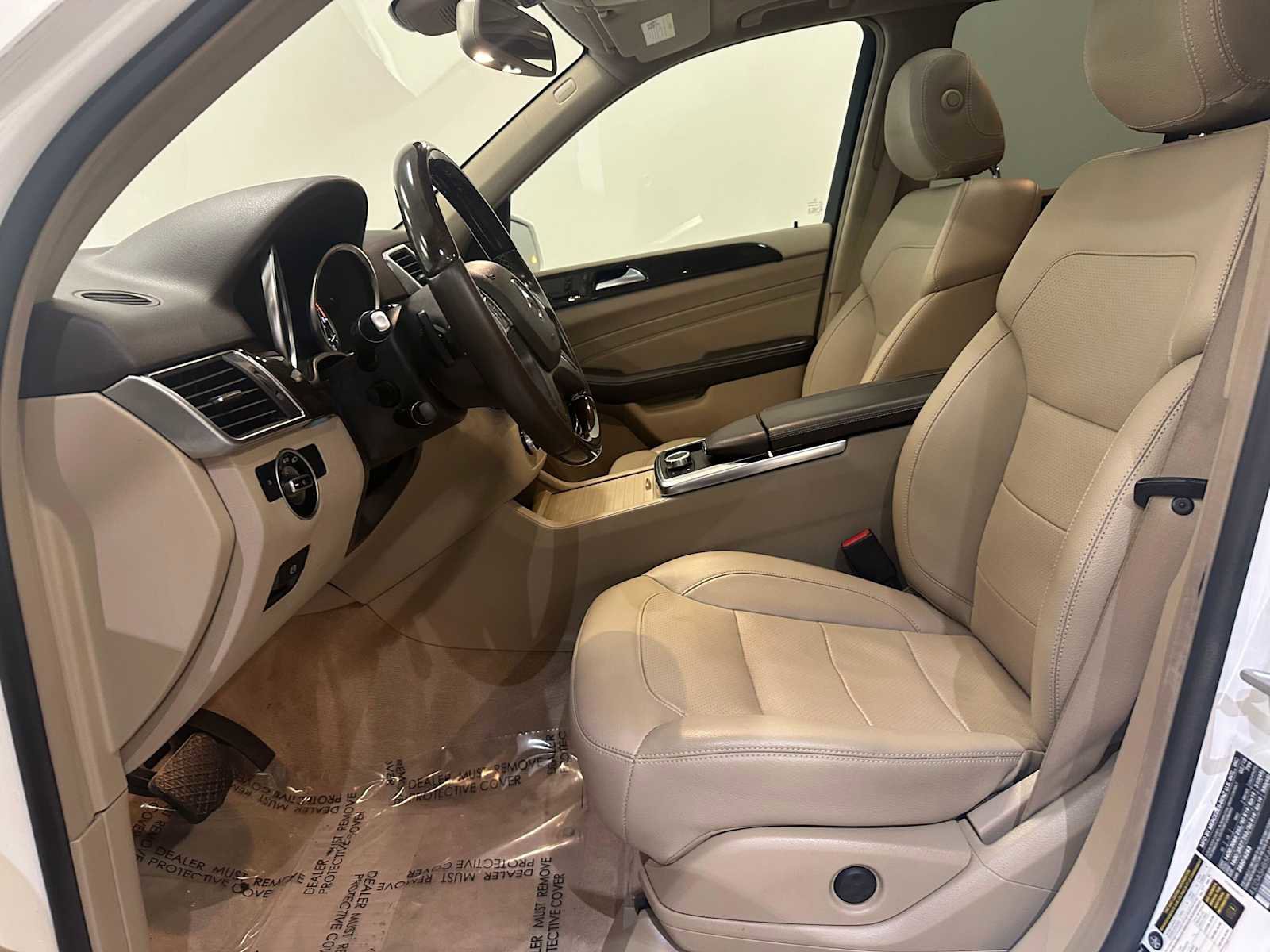 Used 2015 Mercedes-Benz ML 350 4MATIC image 23