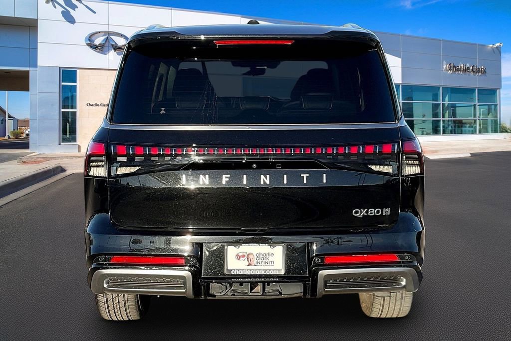 Used 2025 INFINITI QX80 Sensory image 4