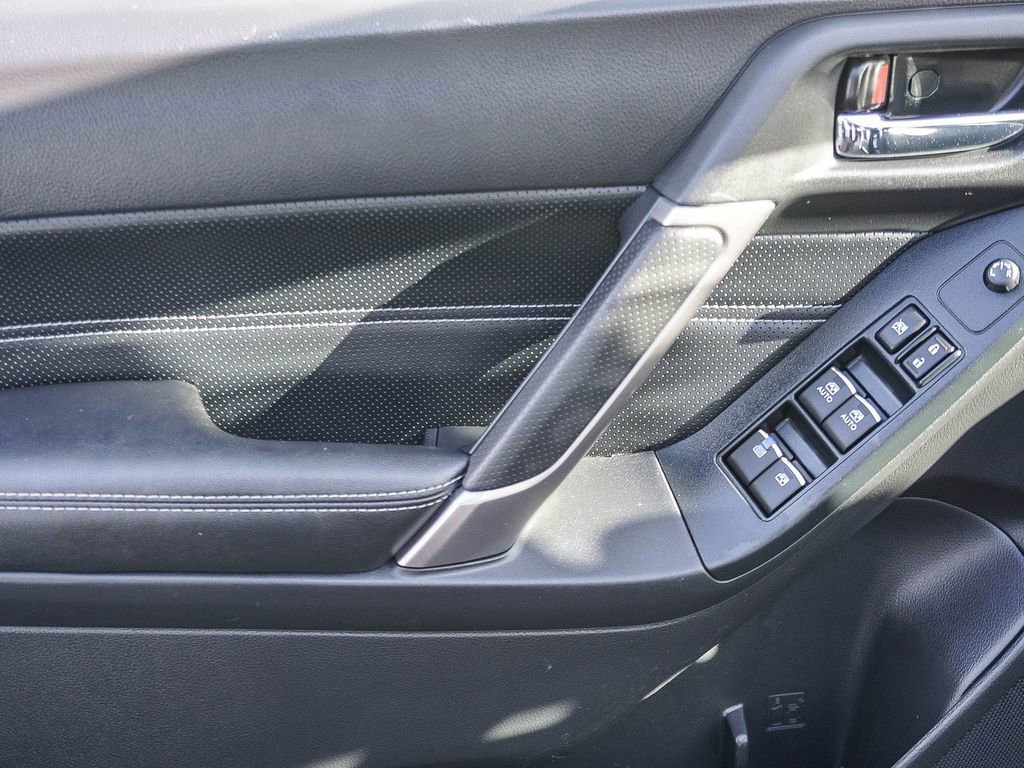 Used 2018 Subaru Forester 2.5i Touring AWD/4WD image 19