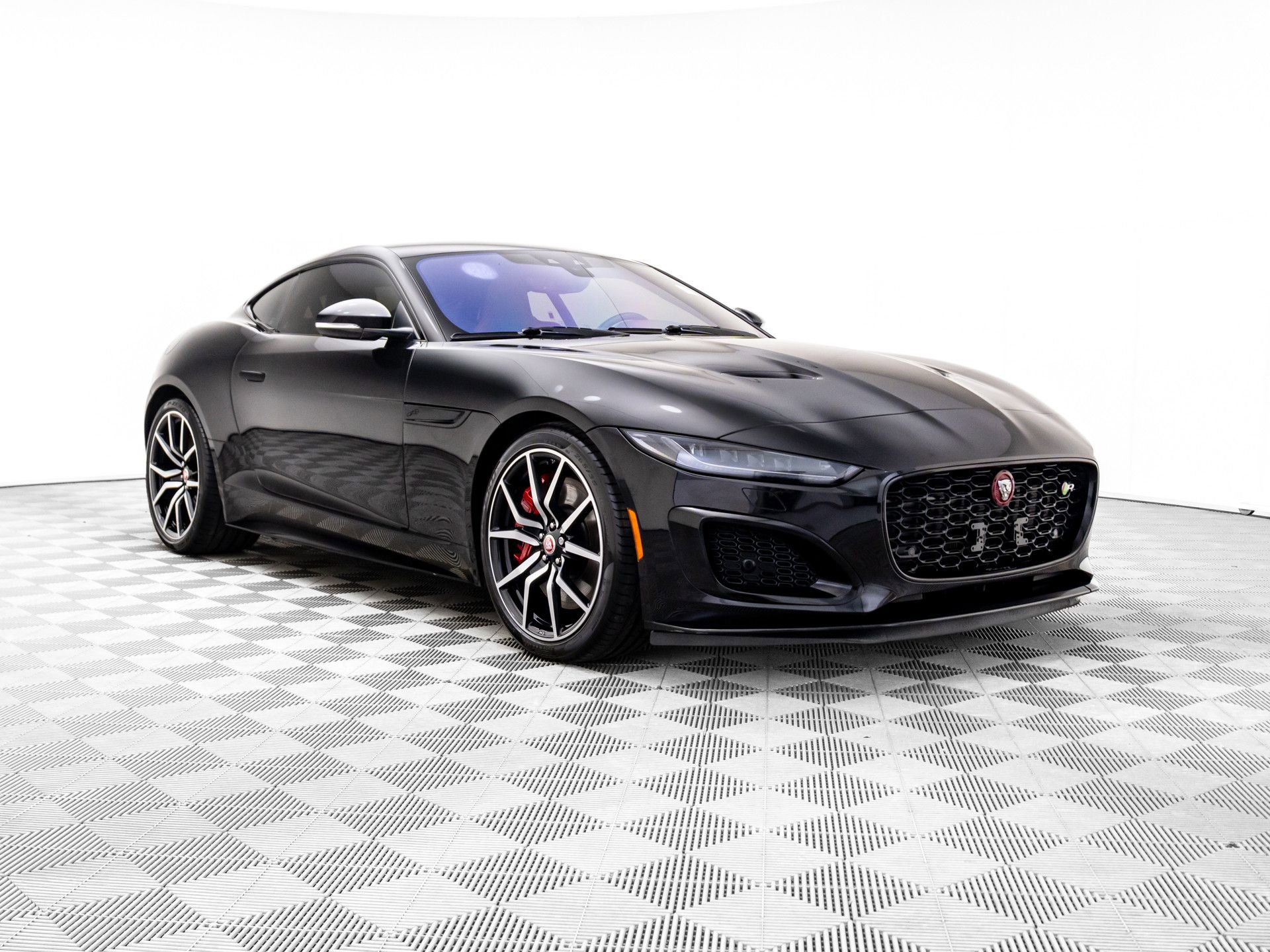 Used 2023 Jaguar F-TYPE R AWD/4WD image 8