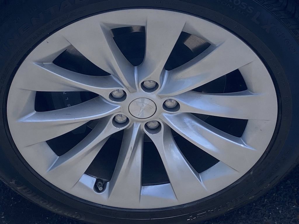 Used 2018 Tesla Model X 100D AWD/4WD image 8