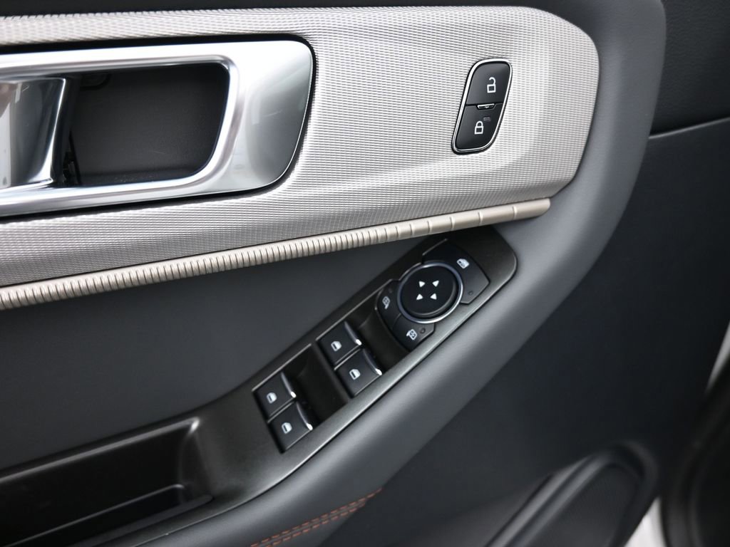 New 2026 Ford Explorer Active image 25