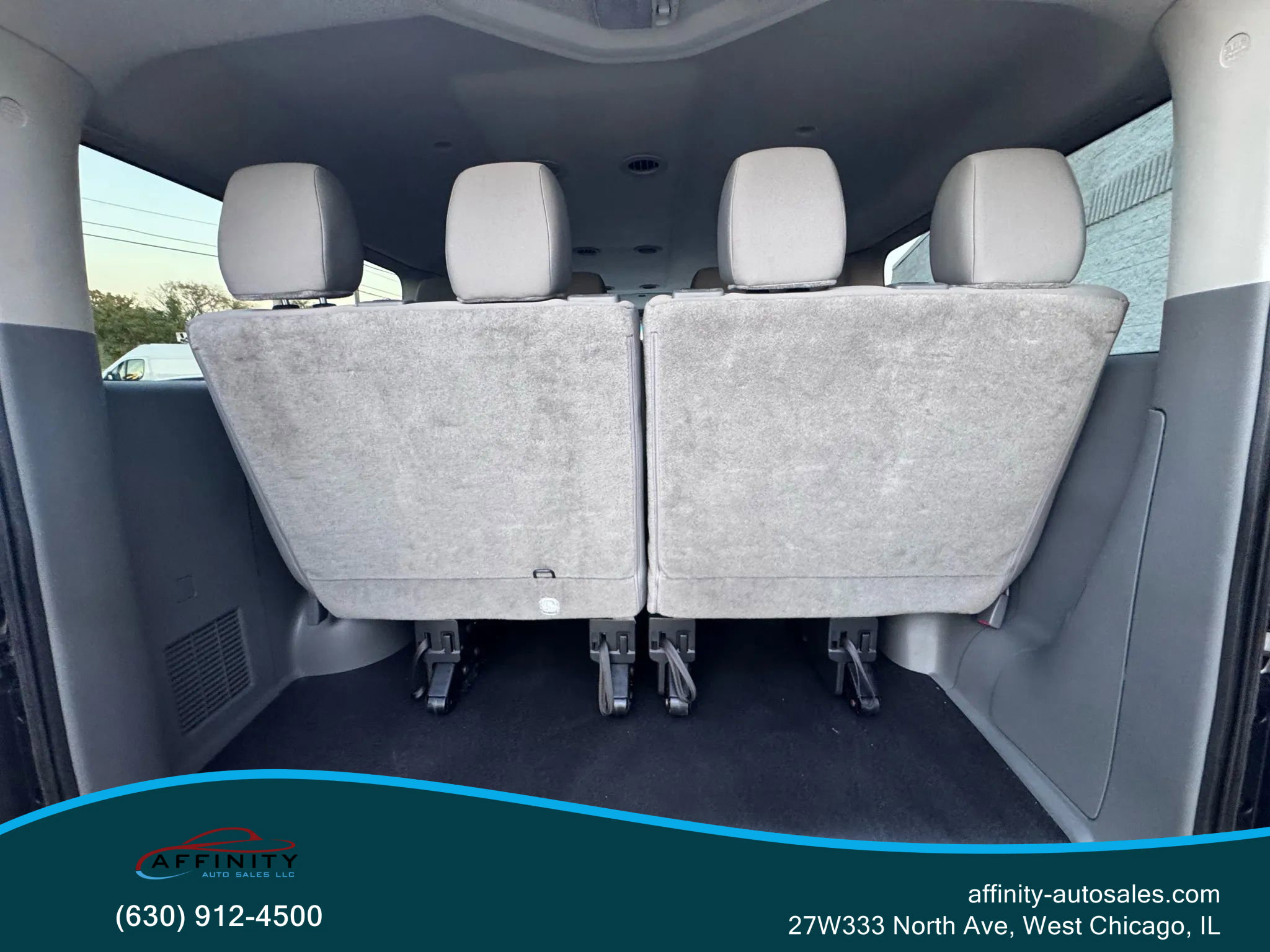 Used 2020 Nissan NV 3500 S image 18