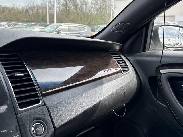 Used 2014 Ford Taurus Limited image 26