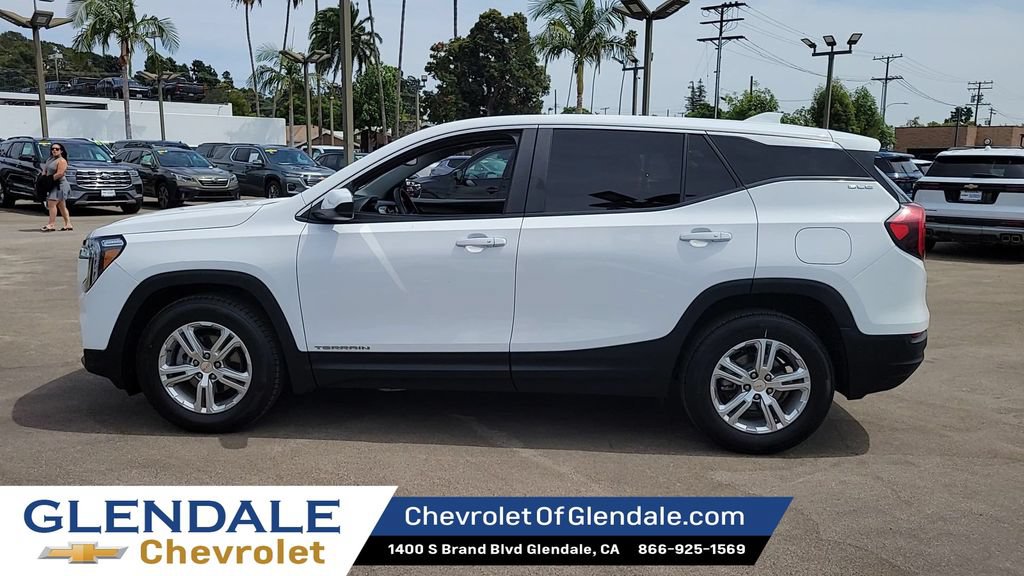 Certified 2024 GMC Terrain SLE FWD image 5