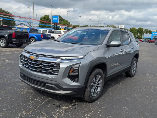 New 2027 Chevrolet Equinox LT w/ Convenience Package II FWD image 3