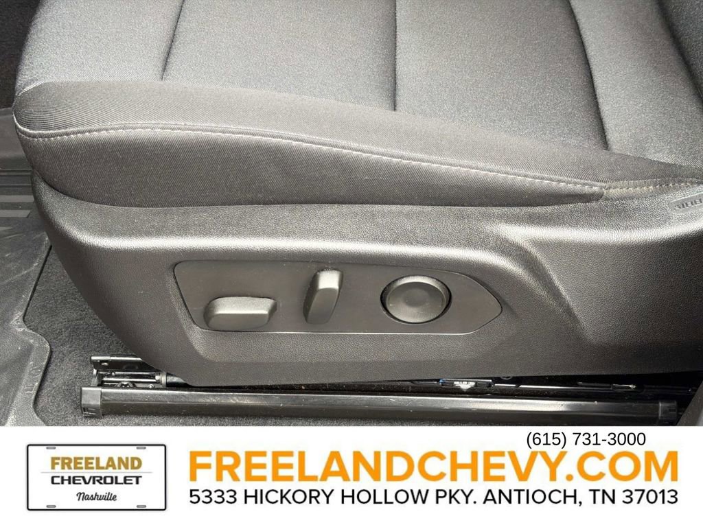 Used 2024 Chevrolet Colorado Trail Boss w/ Technology Package image 28