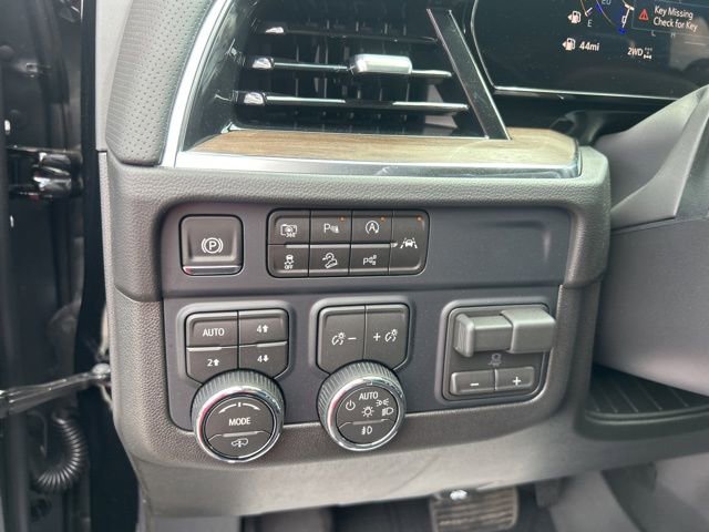 New 2026 Chevrolet Tahoe High Country AWD/4WD image 18