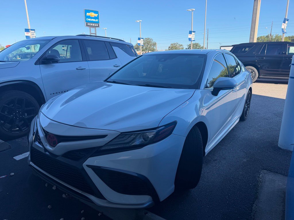 Used 2024 Toyota Camry XSE FWD image 1