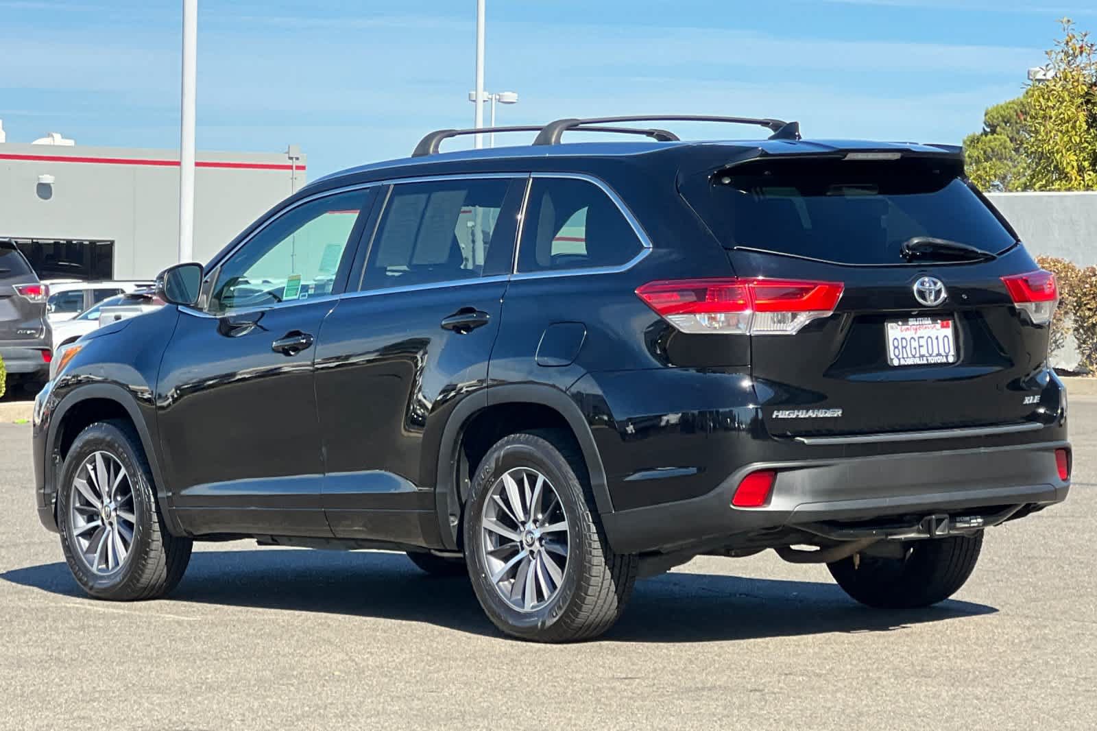 Used 2018 Toyota Highlander XLE FWD image 7