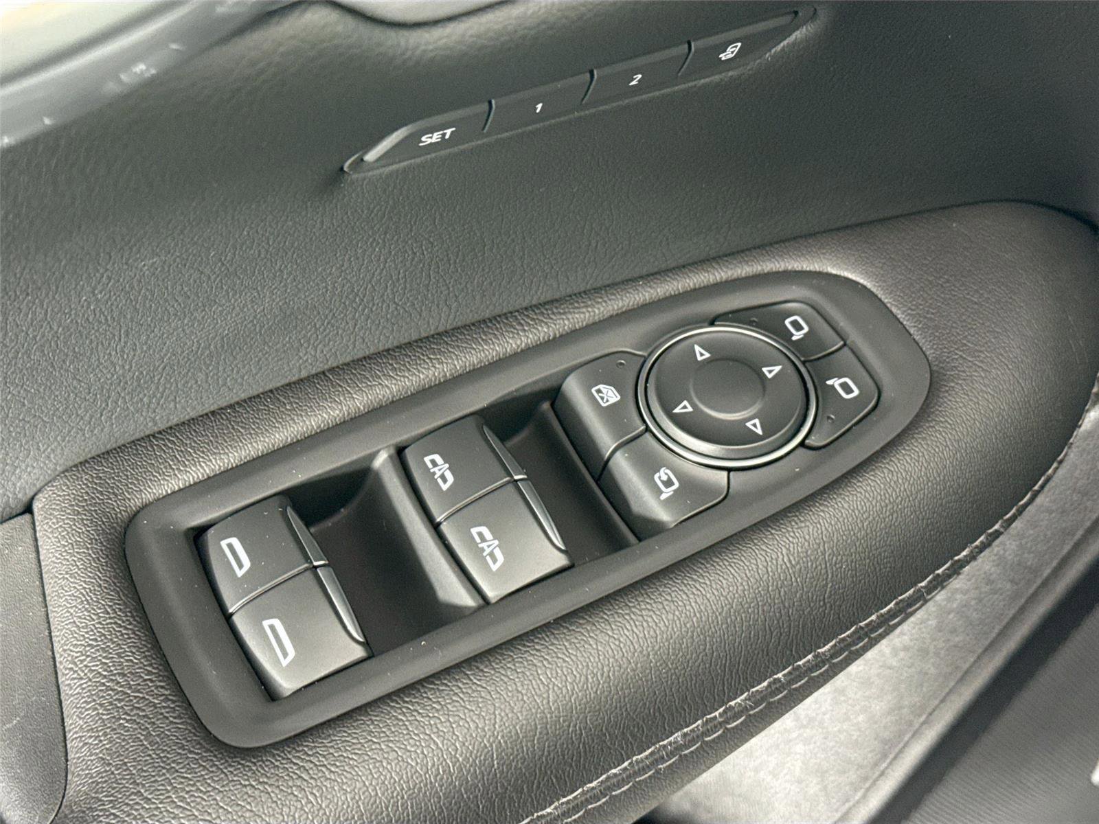 Used 2025 Cadillac XT5 Premium Luxury image 29