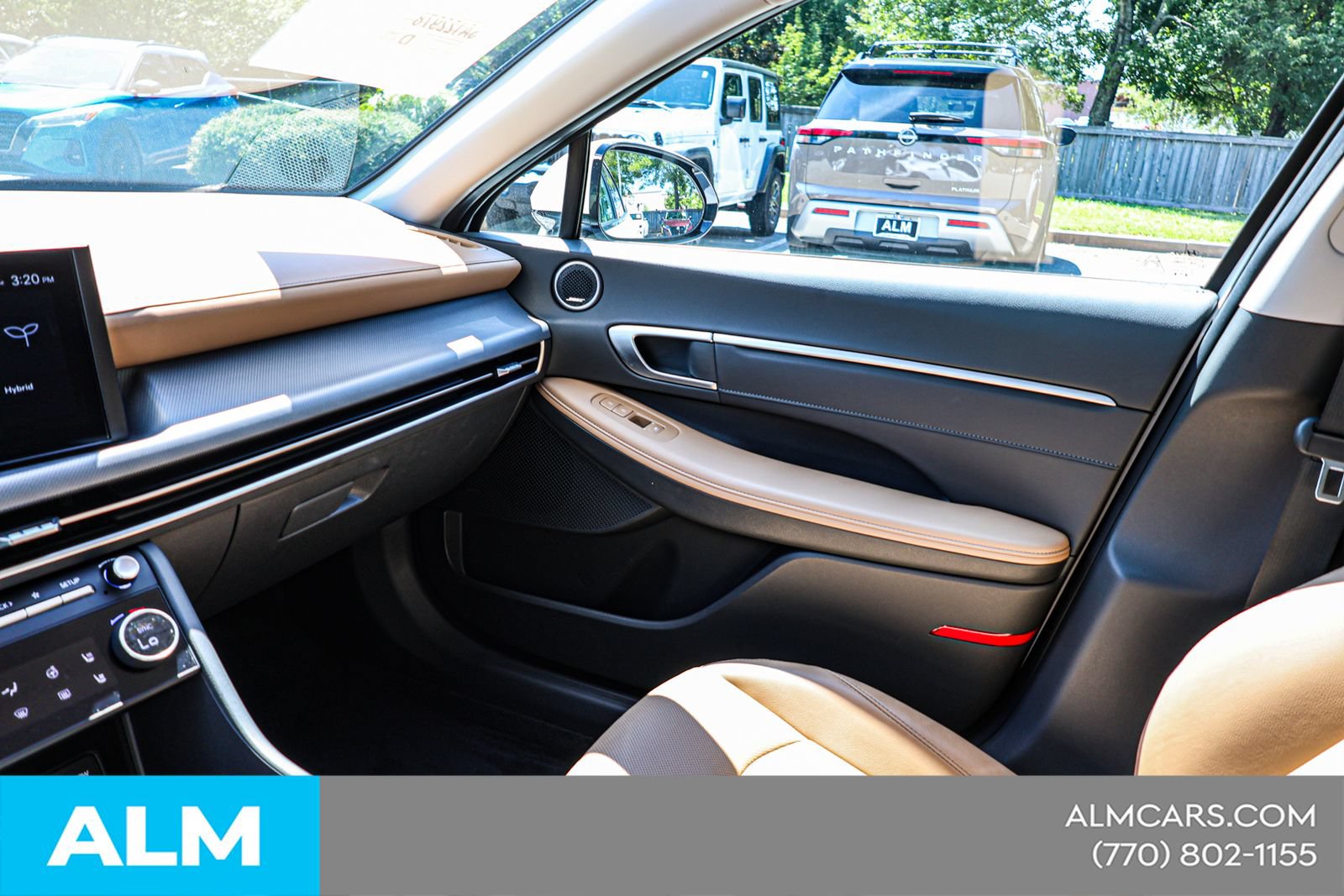Used 2025 Hyundai Sonata Limited FWD image 36