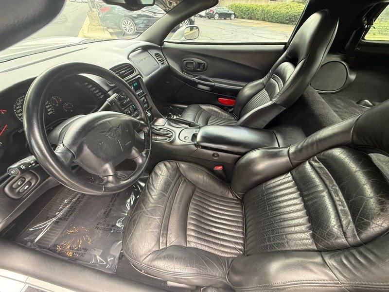 Used 2002 Chevrolet Corvette Coupe w/ Preferred Equipment Group2 RWD image 14