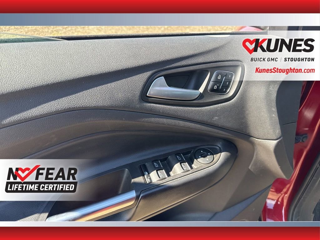 Used 2018 Ford Escape Titanium w/ Ford Safe & Smart Package AWD/4WD image 21