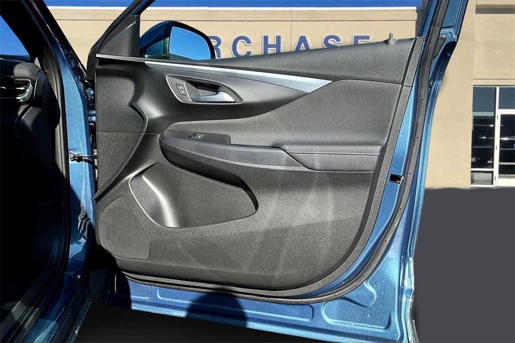 Used 2025 Buick Envista Preferred image 27