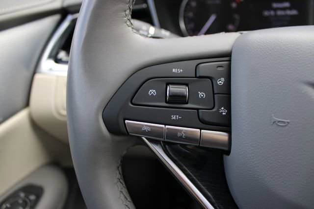 Certified 2025 Cadillac XT6 Premium Luxury AWD/4WD image 12