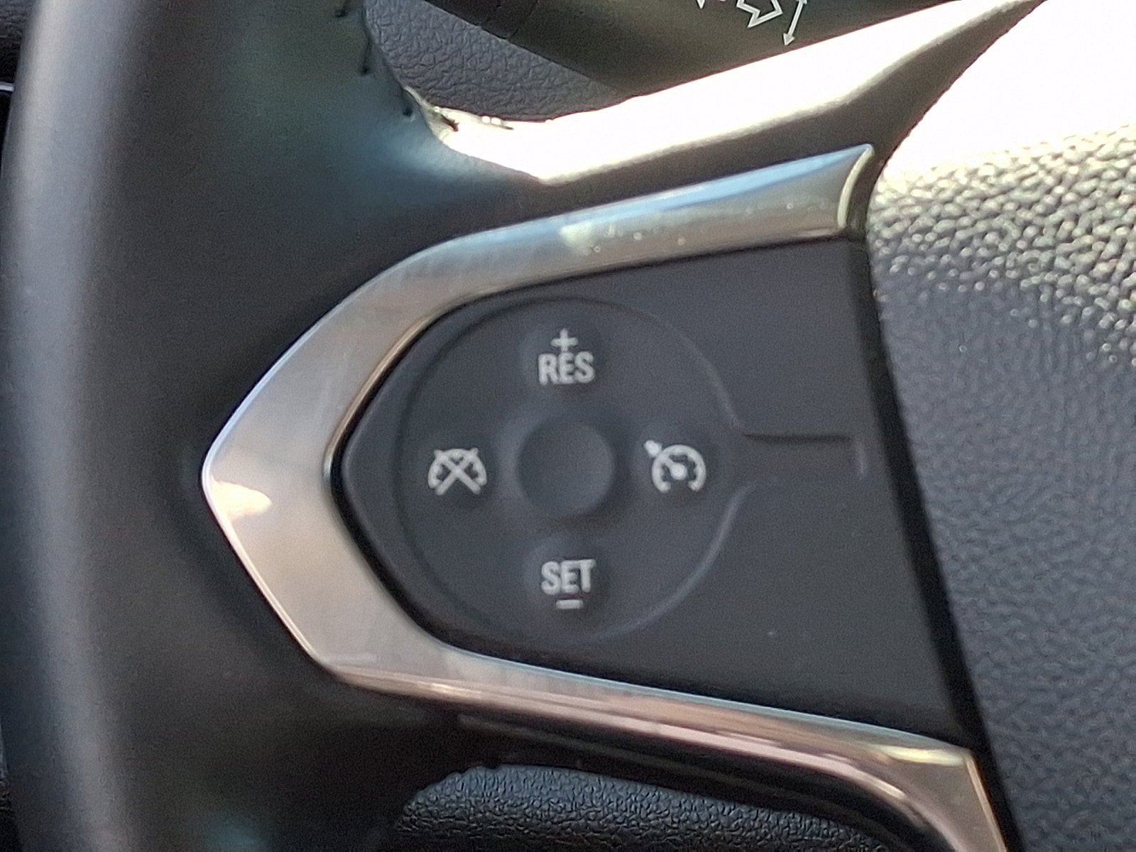 Used 2019 Chevrolet Traverse LT w/ LT Premium Package AWD/4WD image 21