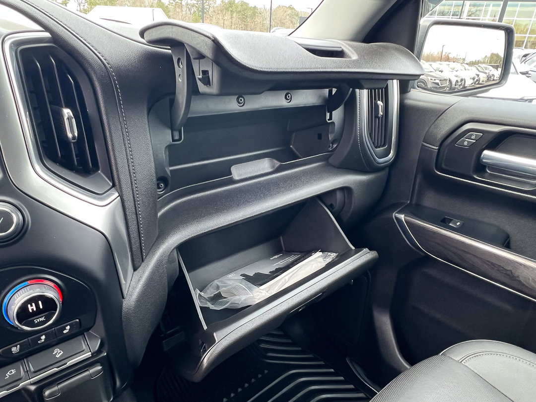 Used 2022 Chevrolet Silverado 1500 LTZ w/ LTZ Premium Package AWD/4WD image 26