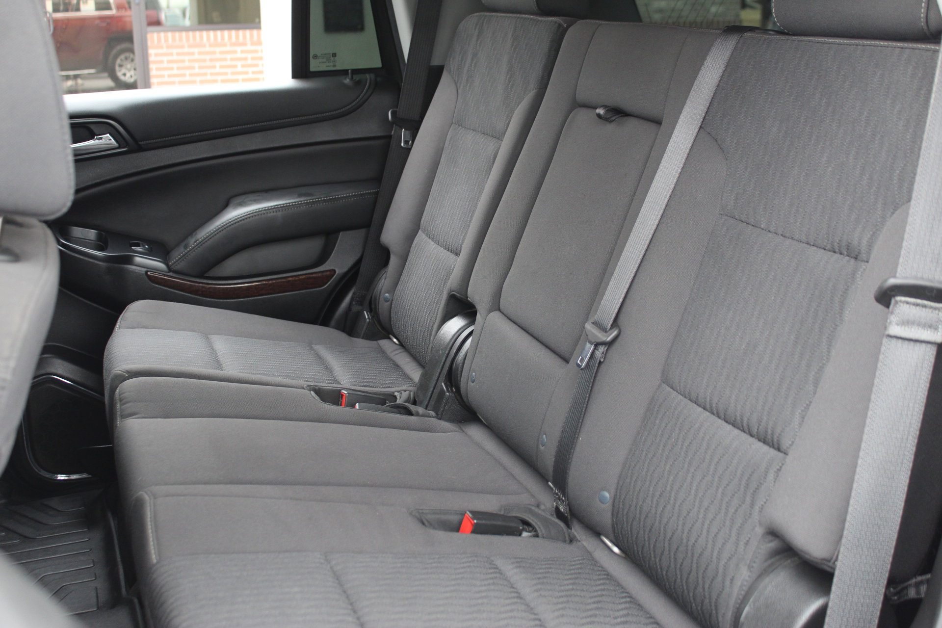 Used 2020 GMC Yukon SLE image 25