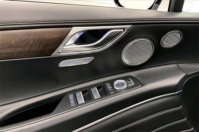 Used 2024 Genesis GV80 3.5T w/ Prestige Package image 30