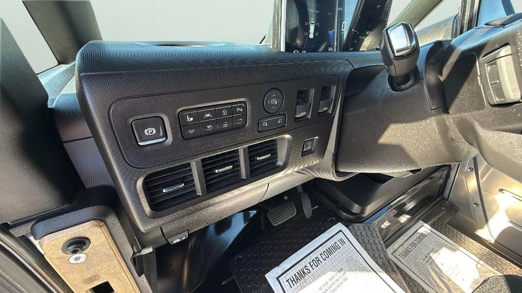Used 2024 Chevrolet Brightdrop 600 w/ Battery Pack, Max Range AWD/4WD image 19