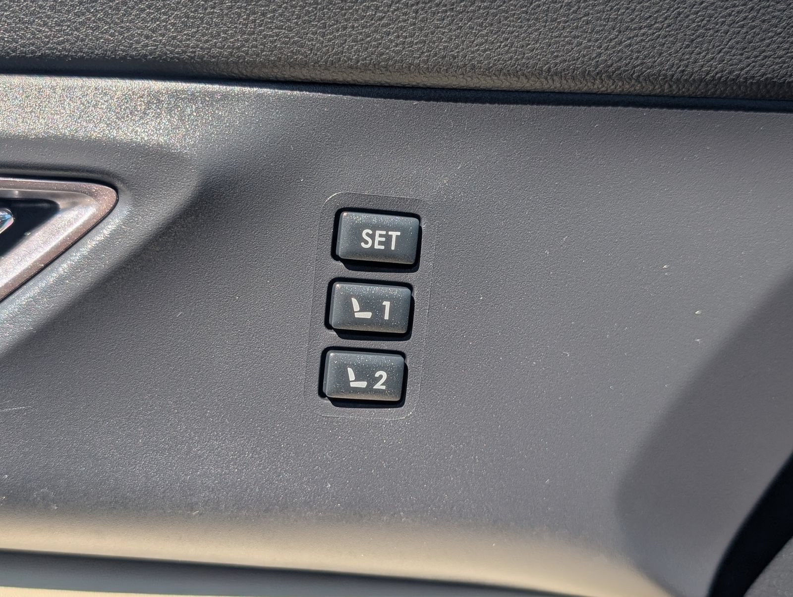 Used 2022 Subaru Ascent Limited AWD/4WD image 27