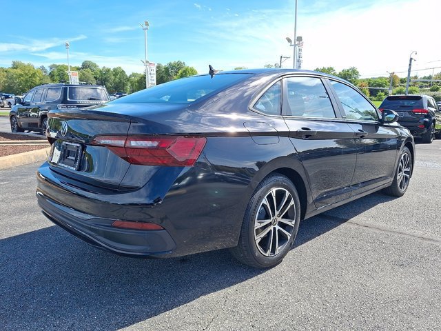 Used 2023 Volkswagen Jetta Sport FWD image 9