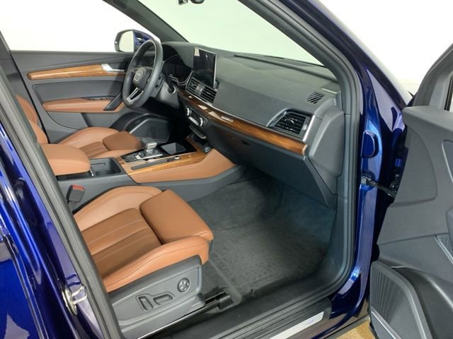 Used 2023 Audi Q5 2.0T Prestige w/ Prestige Package AWD/4WD image 40