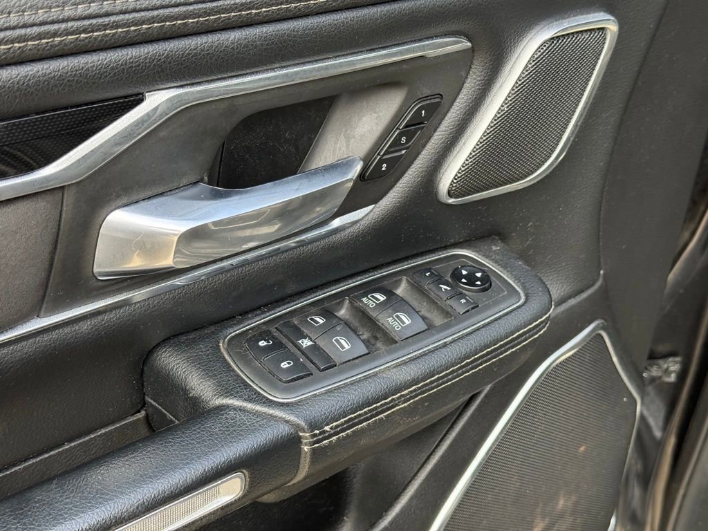 Used 2019 RAM 1500 Laramie image 13