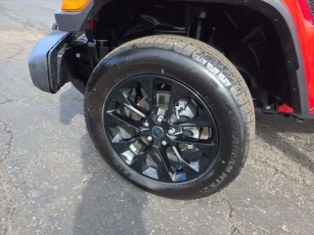 Used 2025 Jeep Wrangler Unlimited Sahara w/ Safety Group image 59