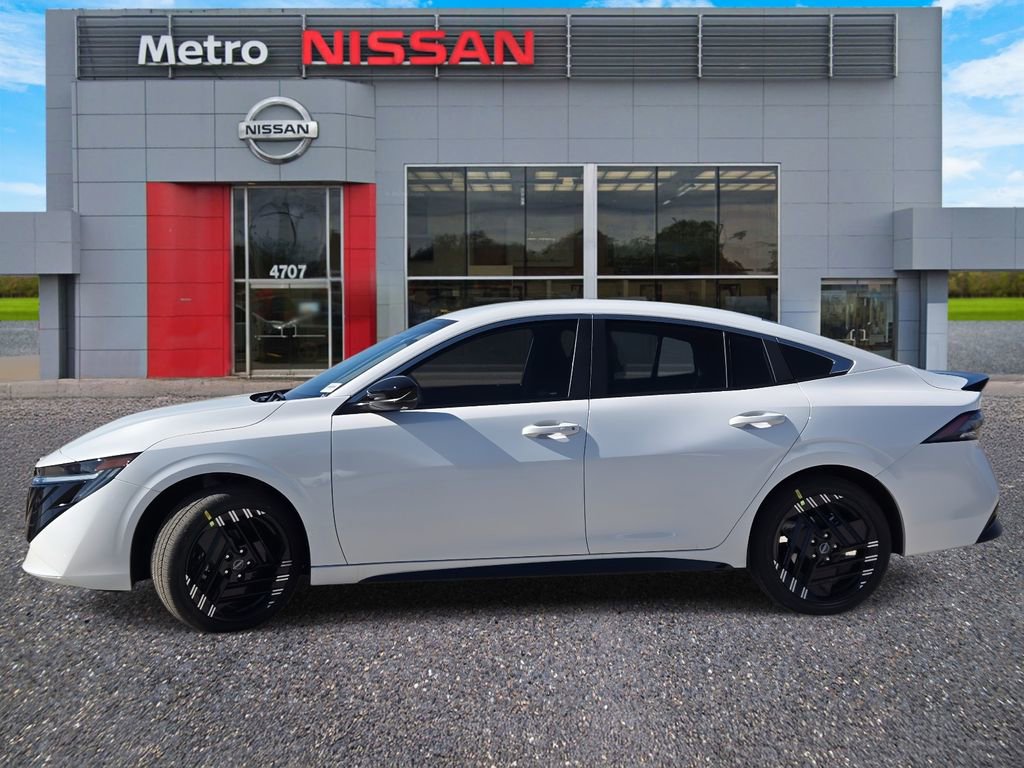 New 2026 Nissan Sentra SR w/ Floor Mat Package image 3